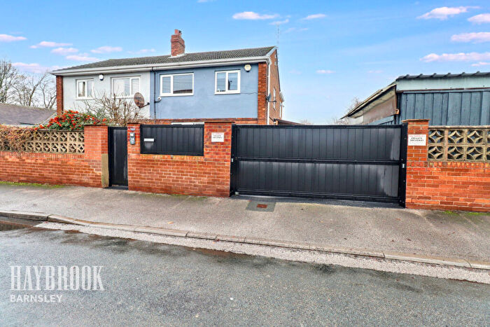 3 Bedroom Semi Detached House For Sale In Beech Road, Shafton, S72