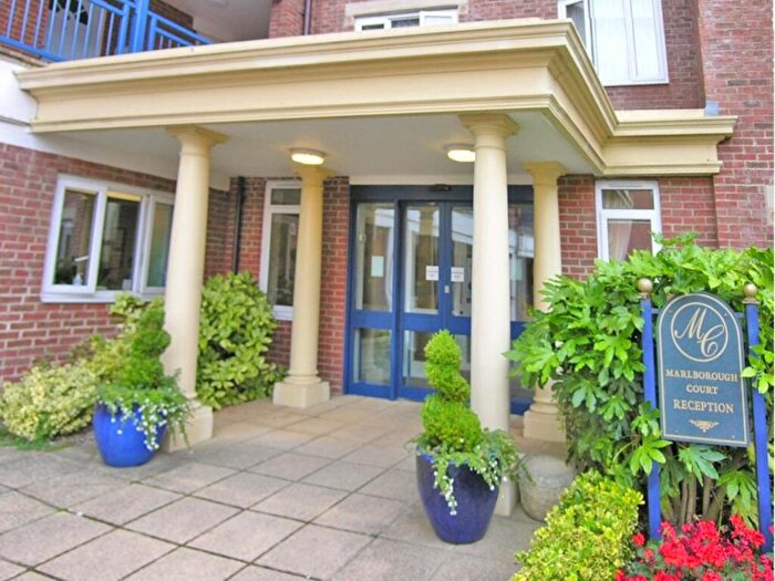 2 Bedroom Flat For Sale In Southfields Road, Eastbourne, BN21