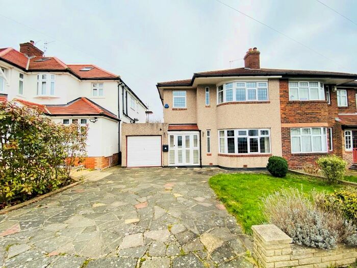 3 Bedroom Semi-Detached House To Rent In Church Crescent, London, N20