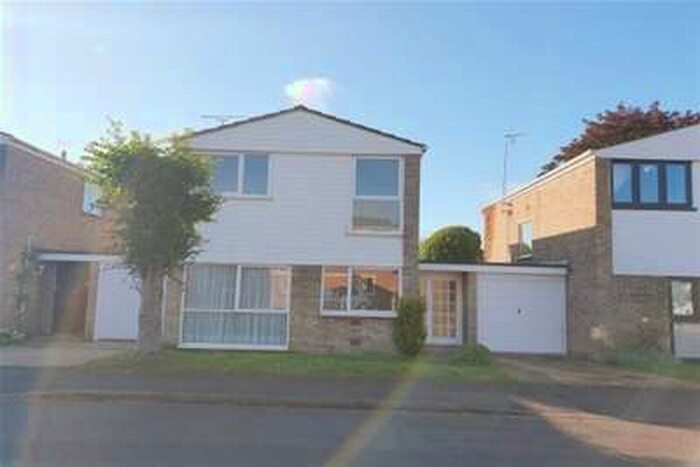 3 Bedroom House To Rent In Haddenham, HP17