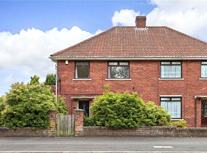 3 Bedroom Semi-Detached House For Sale In Axwell View, Blaydon, NE21