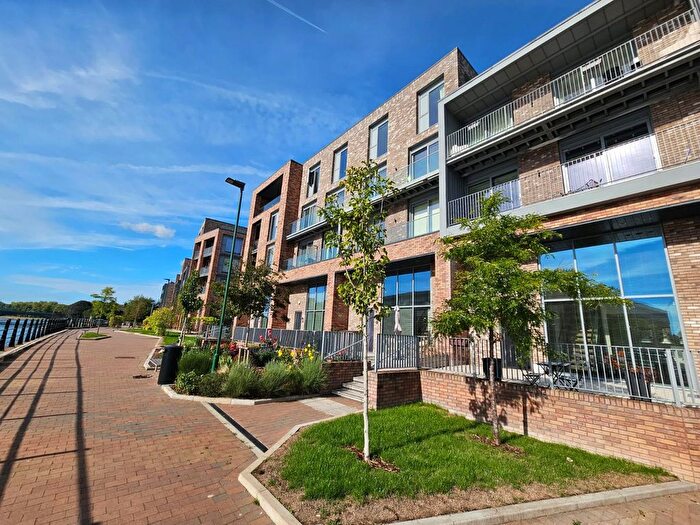2 Bedroom Flat To Rent In Trent Bridge View, Nottingham, Nottinghamshire, NG2