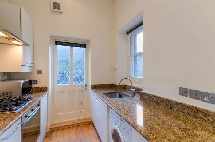 1 Bedroom Flat To Rent In Draycott Place, Chelsea, London, SW3