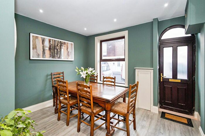 3 Bedroom Terraced House For Sale In Toronto Road, Portsmouth, PO2