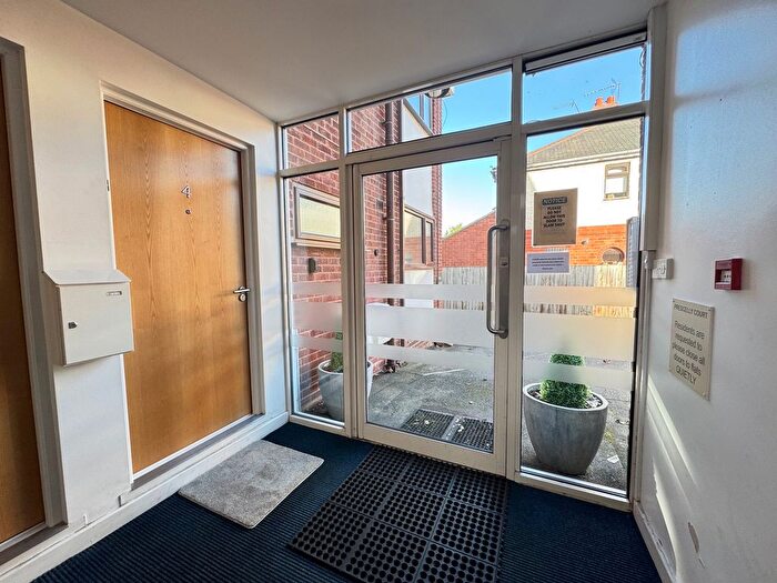 1 Bedroom Flat For Sale In School Lane, Kenilworth, CV8