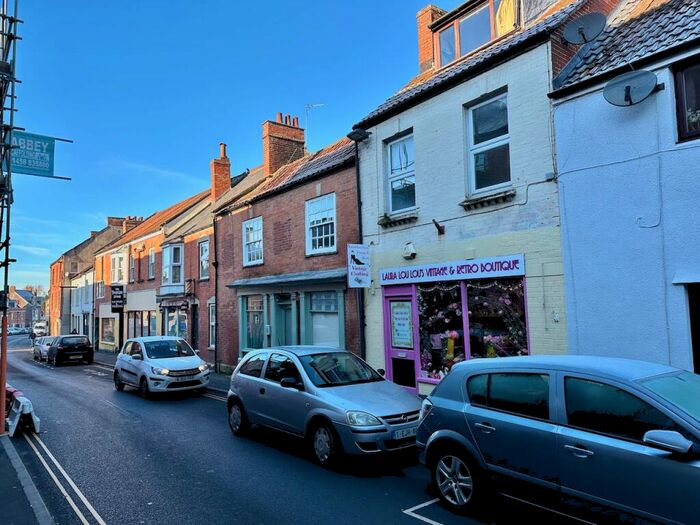 2 Bedroom Flat To Rent In Benedict Street, Glastonbury, BA6