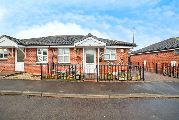 2 Bedroom Bungalow For Sale In Coppywood Close, Teversal, Sutton-In-Ashfield, Nottinghamshire, NG17