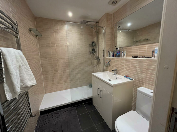 2 Bedroom Apartment To Rent In Farriers Court, Drighlington, Bradford, BD11