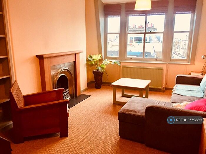 2 Bedroom Flat To Rent In Offord Road, London, N1
