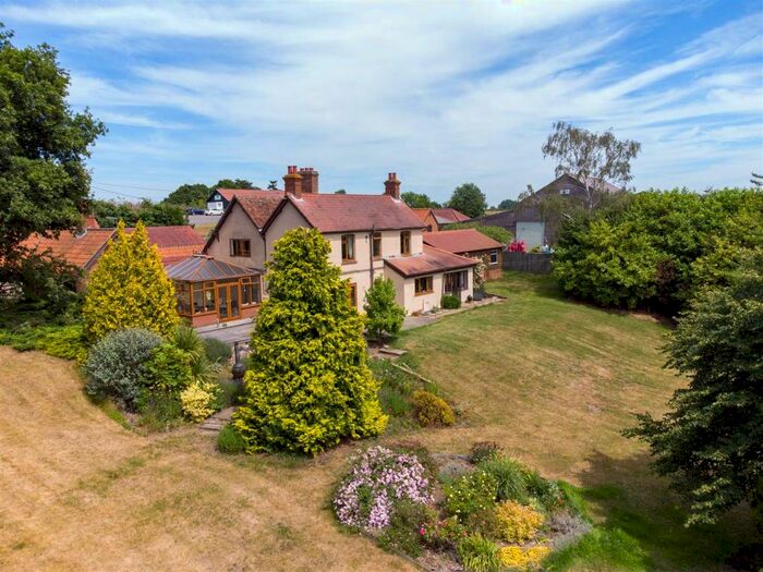 4 Bedroom Farm House For Sale In Birch Farm, Silver Hill, Hintlesham, IP8