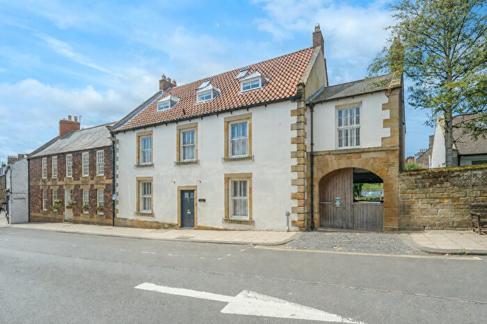 8 Bedroom Property For Sale In Northumberland Street, Alnmouth, Alnwick, Northumberland, NE66