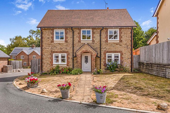 4 Bedroom Detached House For Sale In Old School Close, Petworth, GU28