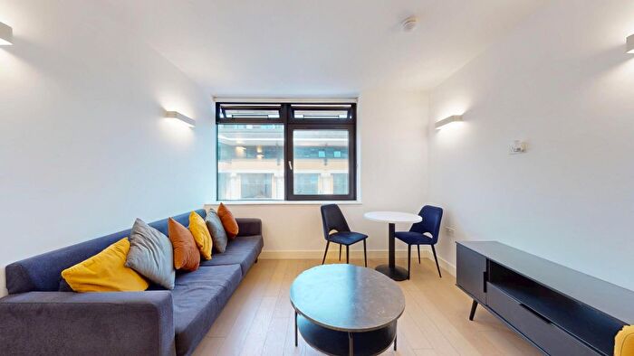 1 Bedroom Flat To Rent In New Horizons Court, Brentford, TW8