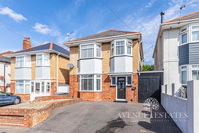 3 Bedroom Detached House For Sale In Pine Road, Bournemouth, Bournemouth Christchurch Poole, BH9