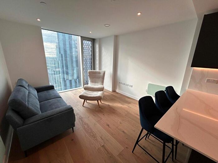 1 Bedroom Apartment To Rent In Viadux, Manchester, M1