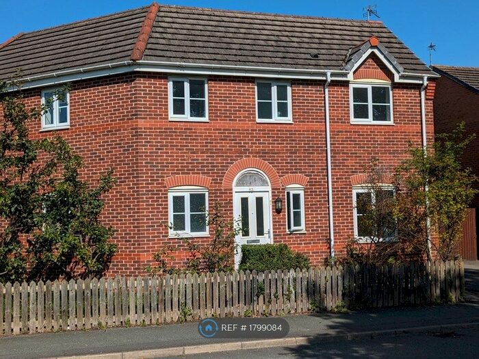 3 Bedroom Semi-Detached House To Rent In Spekeland Road, Liverpool, L7