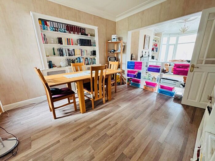 3 Bedroom Terraced House For Sale In Pretoria Road, Romford, London, RM7