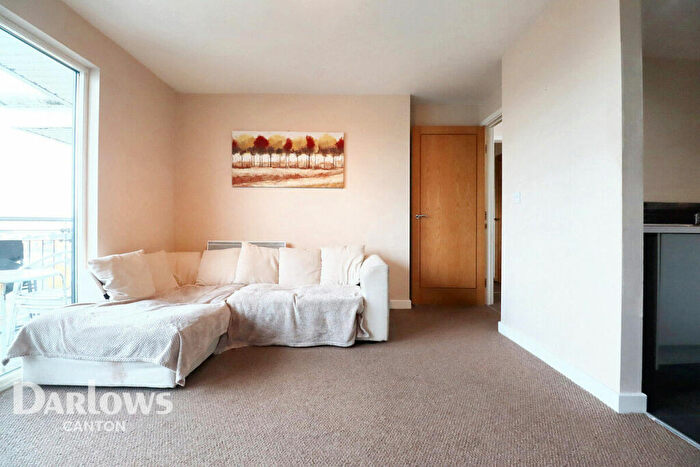 1 Bedroom Apartment For Sale In Watkiss Way, Cardiff, CF11