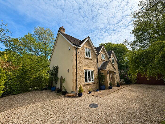 4 Bedroom Detached House For Sale In Upper Minety, SN16