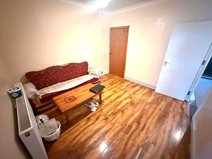 5 Bedroom Terraced House To Rent In Gordon Road, Southall, UB2