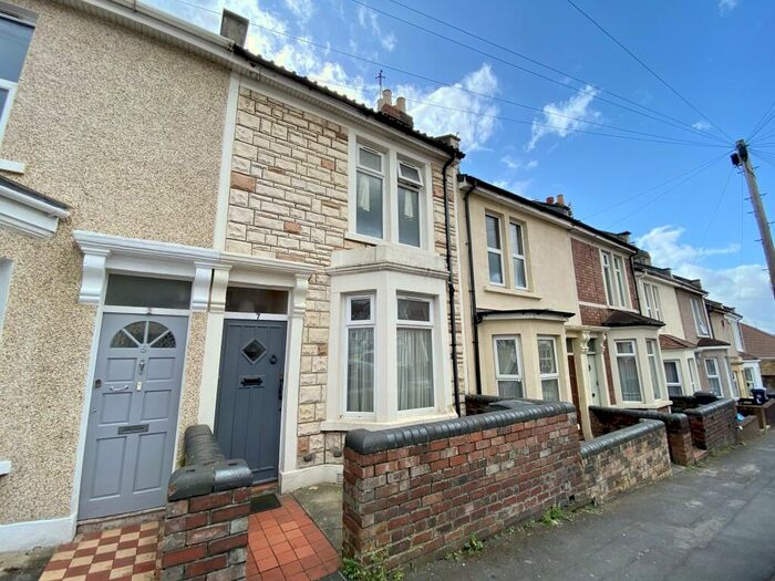 3 Bedroom Terraced House To Rent In Bedminster, Elmdale Road, BS3