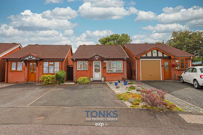 2 Bedroom Bungalow For Sale In Conifer Paddock, Halesowen, B62