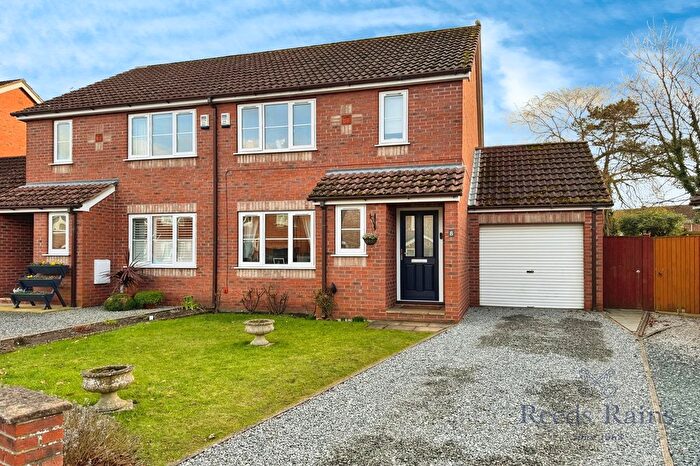 3 Bedroom Semi-Detached House For Sale In Kings Lea, North Duffield, Selby, YO8