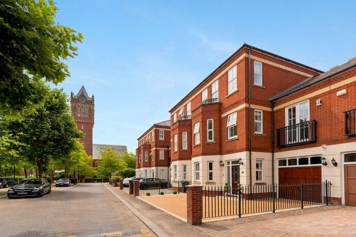 4 Bedroom Terraced House To Rent In The Boulevard, Woodford Green, IG8