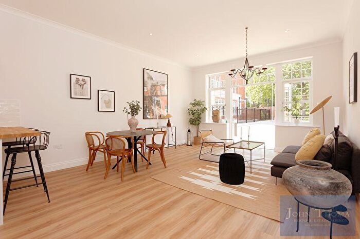 2 Bedroom Apartment To Rent In The Canopy, Lambourne Road, Chigwell, Essex, IG7