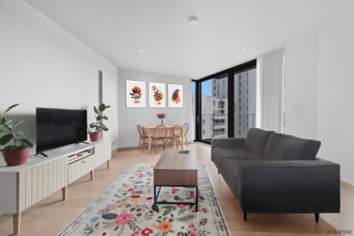 1 Bedroom Flat For Sale In Summerston House, Starboard Way, London, Greater London, E16