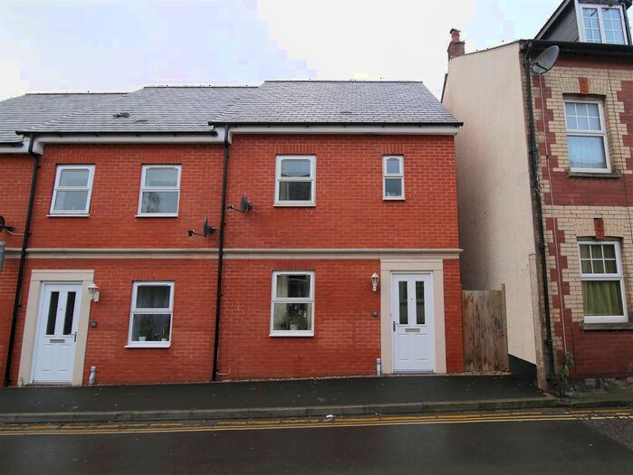 3 Bedroom End Of Terrace House To Rent In Barrington Street, Tiverton, EX16