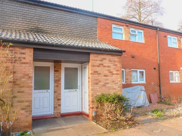 1 Bedroom Apartment To Rent In Stanley Road, St James, Northampton, NN5