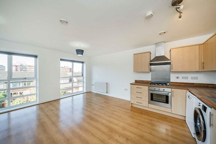 1 Bedroom Flat To Rent In Recovery Street, London, SW17