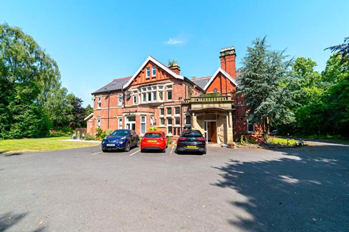 2 Bedroom Flat To Rent In Junction Lane, Burscough, L40