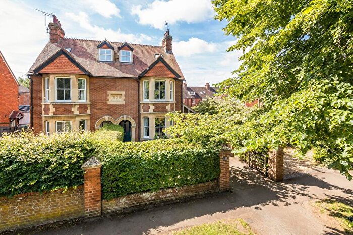 4 Bedroom Semi-Detached House For Sale In Park Road, Abingdon, OX14