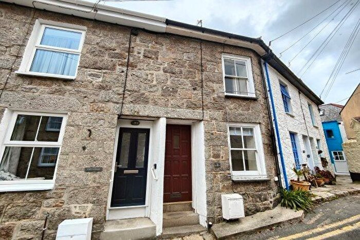 2 Bedroom Property To Rent In Eden Place, Penzance, TR18
