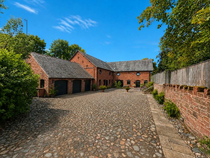 5 Bedroom Barn Conversion For Sale In Gayton Farm Road, Wirral, CH60