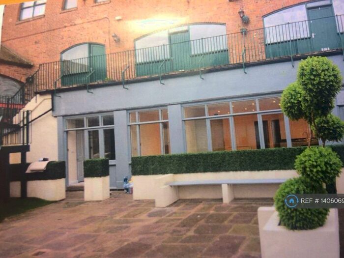 2 Bedroom Semi-Detached House To Rent In The Loft, Macclesfield, SK11