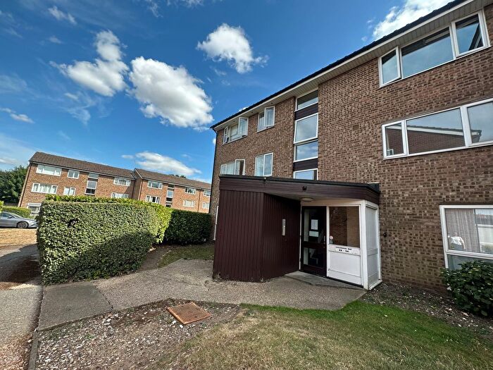 1 Bedroom Flat To Rent In Coleridge Way, Orpington, BR6