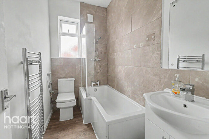 2 Bedroom Terraced House To Rent In St Pauls Terrace, Nottingham, NG7