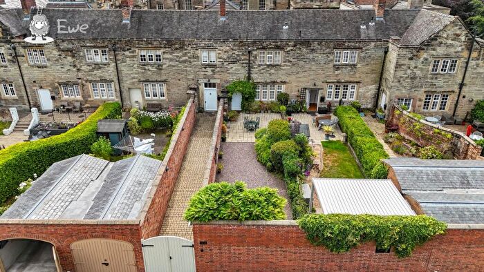 2 Bedroom Mews For Sale In Bretby Hall, Bretby, Burton-on-Trent, Staffordshire, DE15