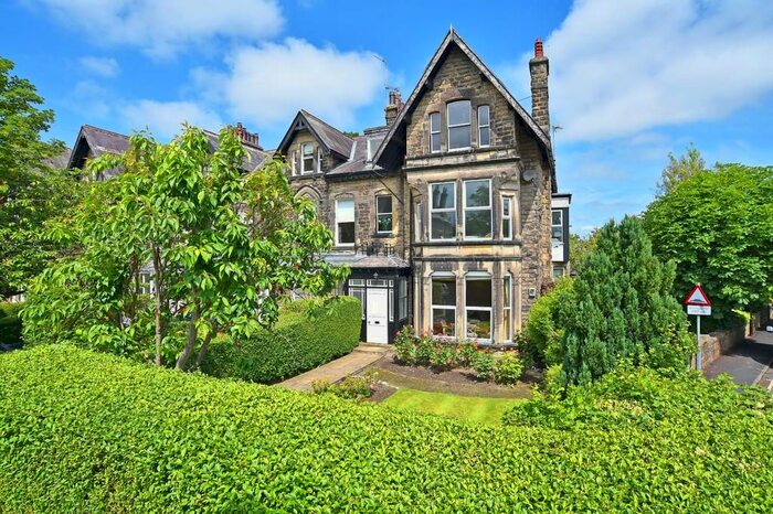 2 Bedroom Apartment To Rent In Lancaster Road, Harrogate, HG2