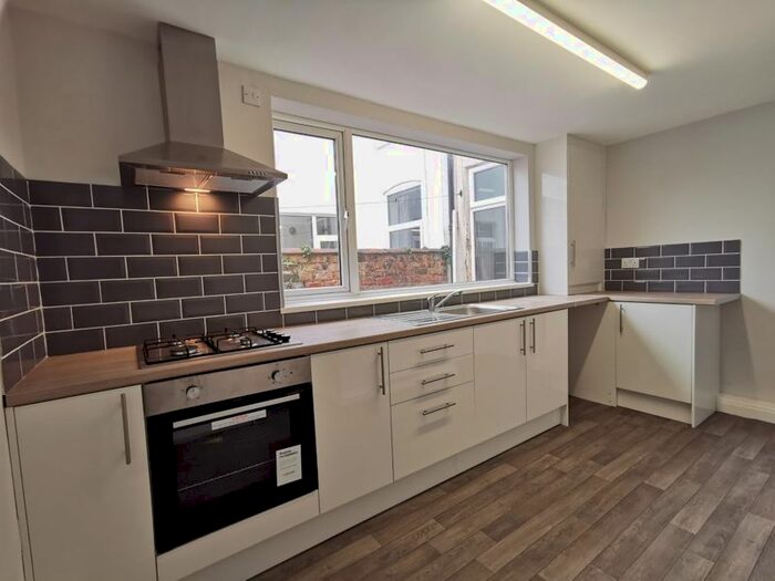 3 Bedroom Property To Rent In Heneage Road, Grimsby, DN32