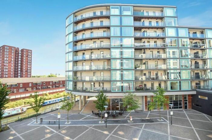 1 Bedroom Flat To Rent In Vantage Building, Station Approach, Hayes, UB3