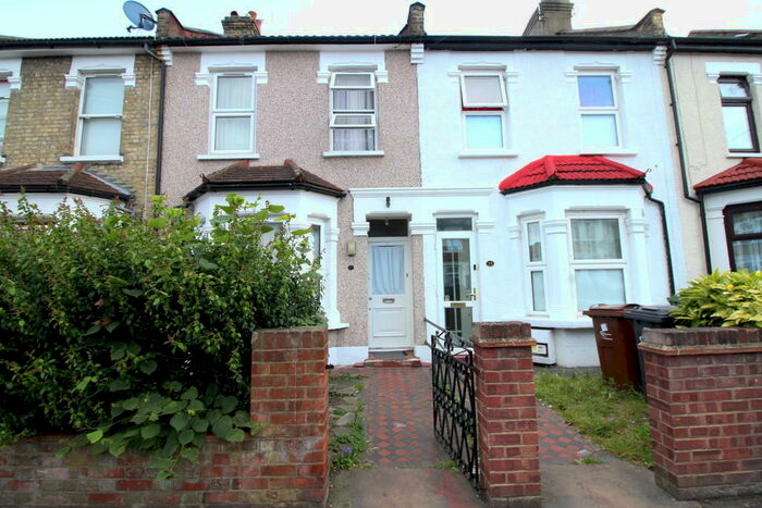 4 Bedroom Terraced House To Rent In Cranborne Road, Barking, IG11