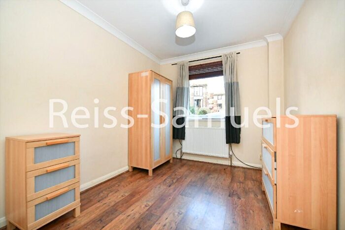 5 Bedroom End Of Terrace House To Rent In Barnfield Place, London, E14