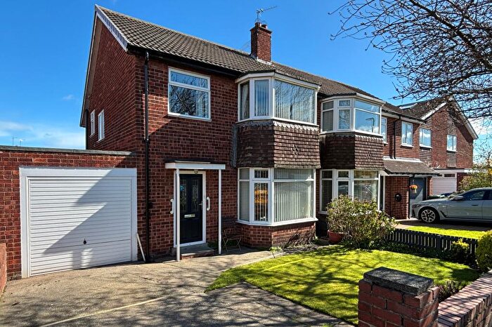 3 Bedroom Semi Detached House For Sale In Willoughby Drive, Whitley Lodge, Whitley Bay, NE26