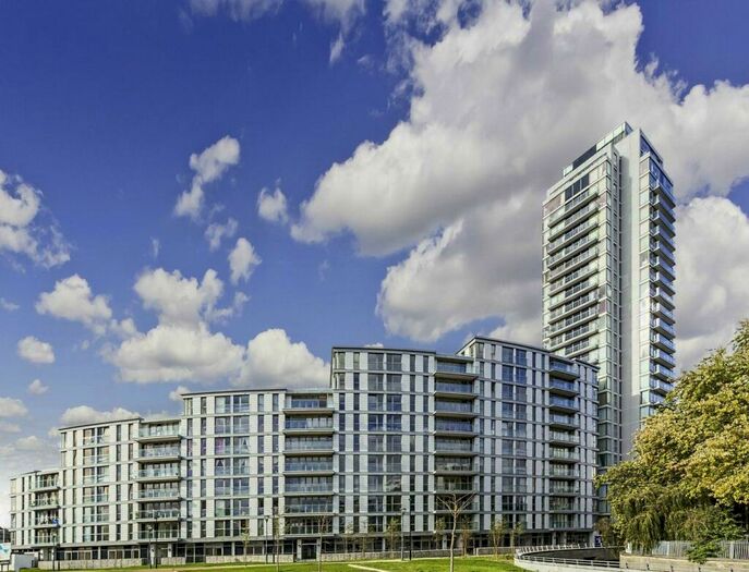 2 Bedroom Flat To Rent In Distillery Tower, London, SE8