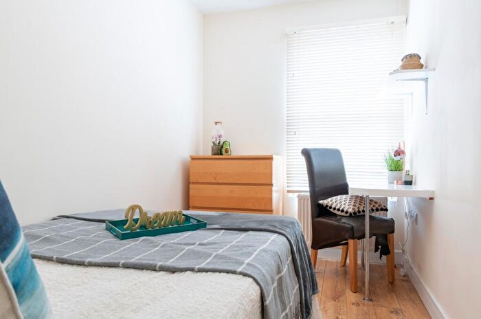 6 Bedroom House To Rent In Courtenay Street, Cheltenham, GL50