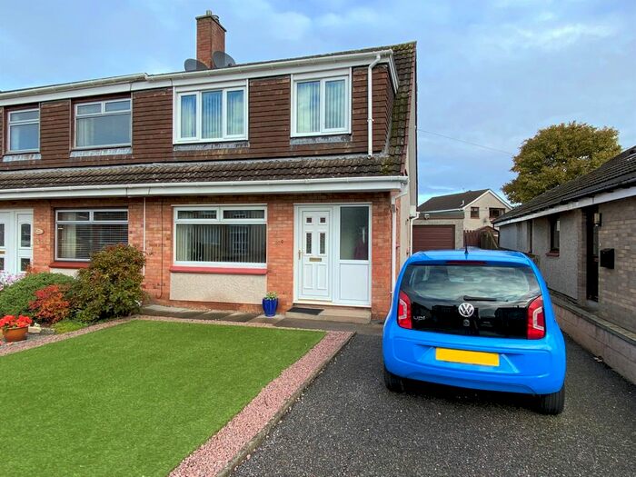 3 Bedroom Semidetached House For Sale In Drakies Avenue, Inverness, IV2